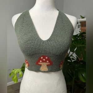 🛍️Romwe mushroom knit halter top with Size XS